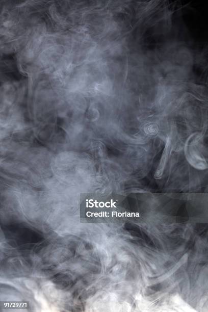 Blu Grigio Fumo - Fotografie stock e altre immagini di Fumo - Materia - Fumo - Materia, Sfondi, Spettrale