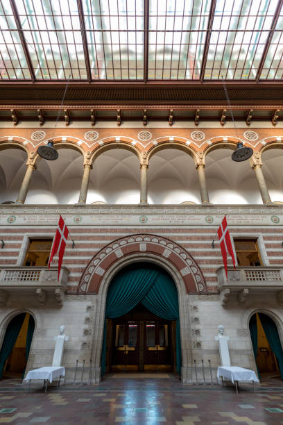 copenhagen town hall interior - denmark copenhagen brick street imagens e fotografias de stock