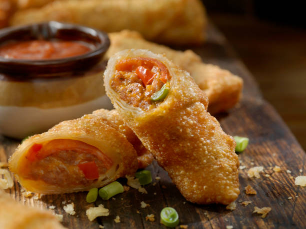 istock Pizza Egg Rolls with Sausage, Pepperoni and Peppers 917344132