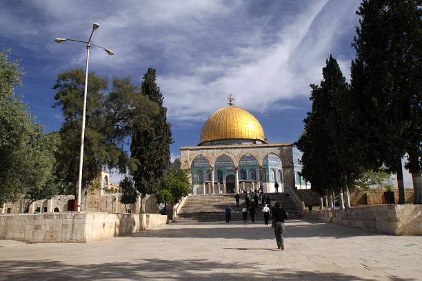 купол скалы в jerusalem.israel - god column dome mountain стоковые фото и изображения