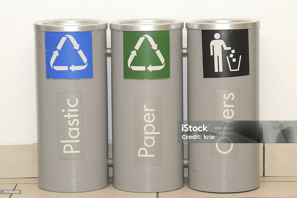 Recycling-Behälter - Lizenzfrei Entfernen Stock-Foto