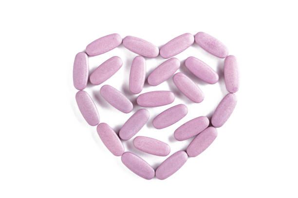 istock tablets are scattered in the form of heart 917380752
