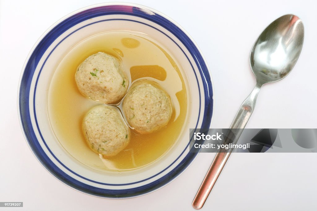 Minestra della sfera del Matzah - Foto stock royalty-free di Carne di pollo