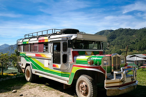 tradizione rurale passeggero jeepney filippine - ifugao foto e immagini stock