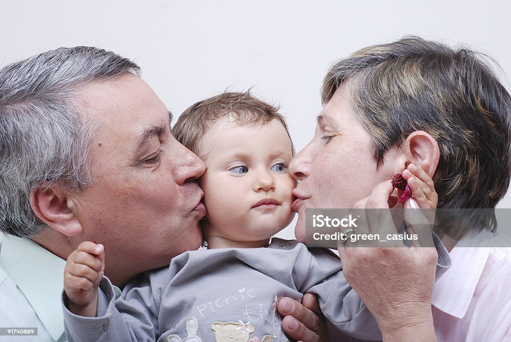 祖父母と孫 - 3人のロイヤリティフリーストックフォト