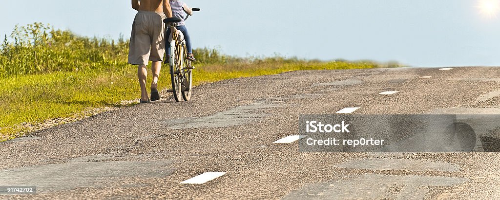 Primera paseos - Foto de stock de Actividad libre de derechos