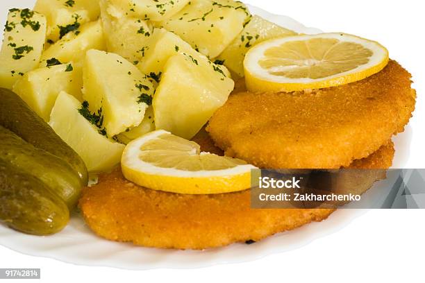 Schnitzel Stockfoto und mehr Bilder von Bratkartoffel - Bratkartoffel, Cutlet, Dill