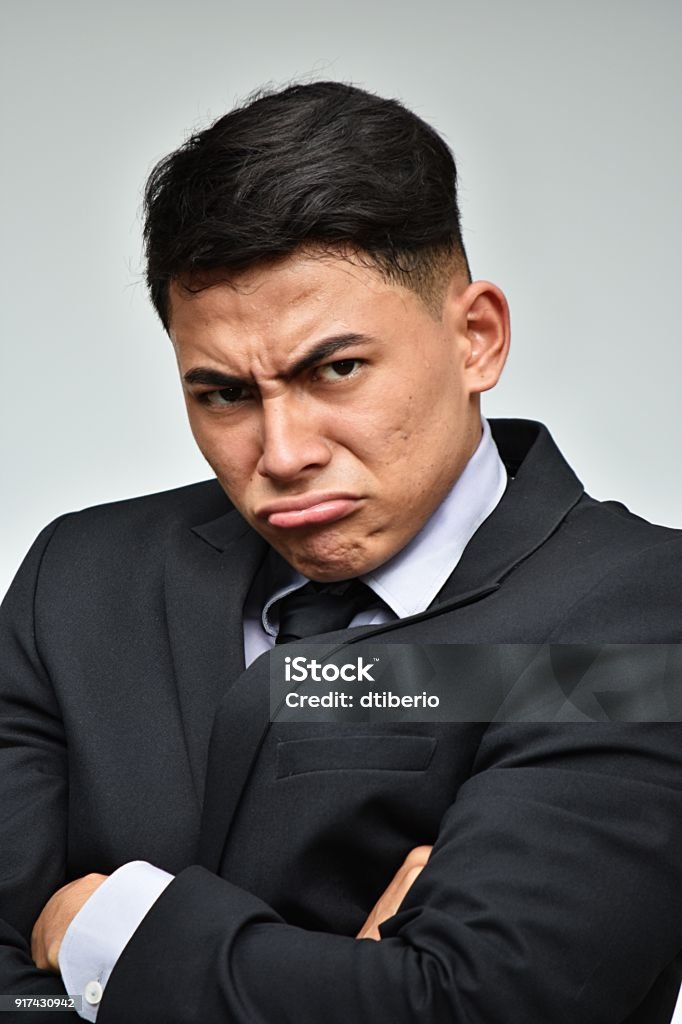 Recensent domineren hand Gekke Colombiaanse Persoon Draagt Pak En Stropdas Stockfoto en meer beelden  van Alleen mannen - Alleen mannen, Alleen volwassenen, Alleen één man -  iStock