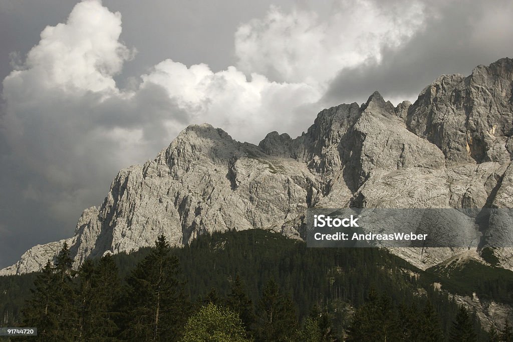 Waxensteine im Zugspitzmassiv - Foto de stock de Alemanha royalty-free