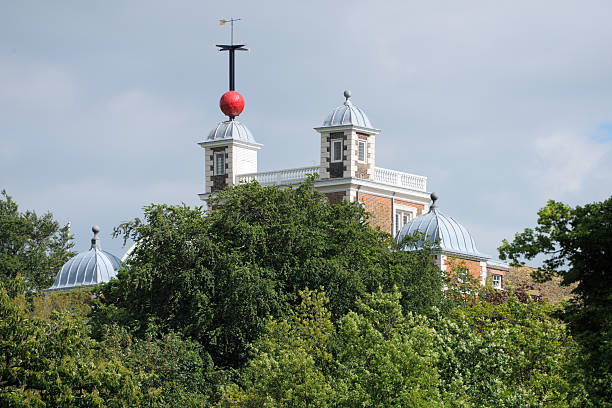 그리니치 표준시 볼 over 플레임스티드 하우스, 런던, 영국, 영국 - royal observatory 뉴스 사진 이미지