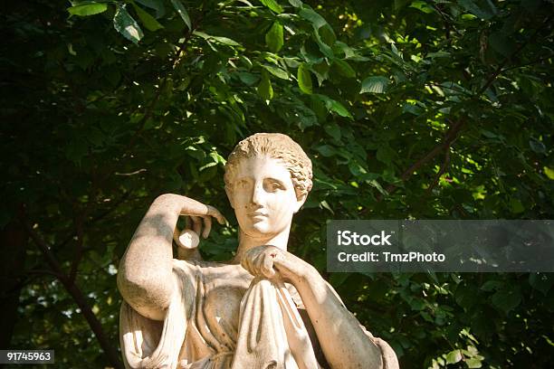 Statua W Las - zdjęcia stockowe i więcej obrazów Mitologia grecka - Mitologia grecka, Sztuka, Belgia