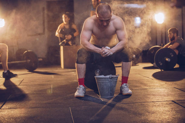 istock Sporty man in the gym 917465648