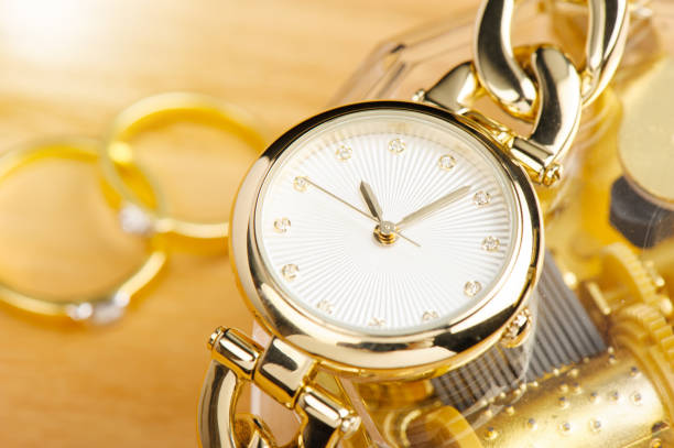istock gold women wristwatch 917505024