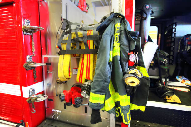 boston - uniforme de bombeiros - engine car truck hose - fotografias e filmes do acervo