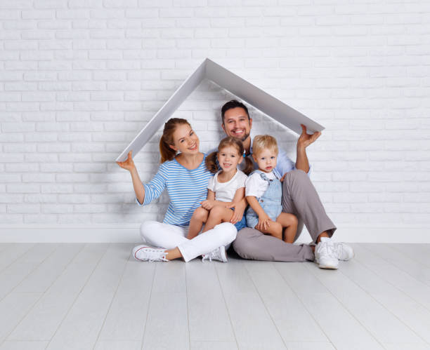 concept housing a young family. mother father and children in  new home - 7678 imagens e fotografias de stock