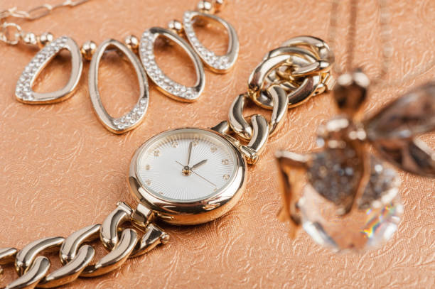 istock gold women wristwatch 917509110