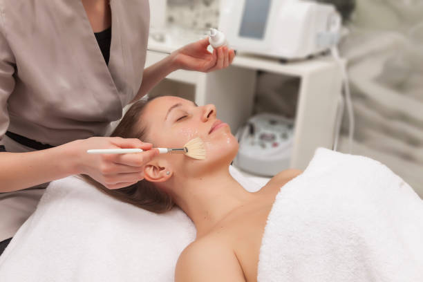 istock Cosmetology procedures on the face 917553802
