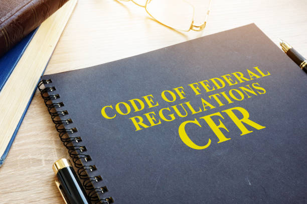 código de regulamentos federais (cfr) e óculos. - cfr - fotografias e filmes do acervo