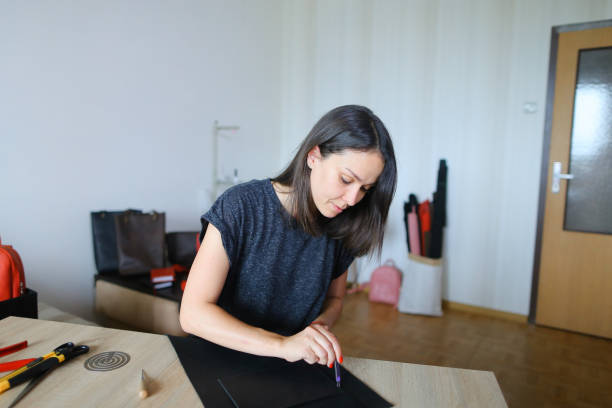 istock Female slicing material for women 917602972