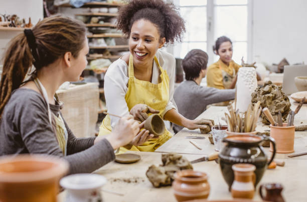 istock Small Group of People Doing Pottery in an Art Studio 917638814