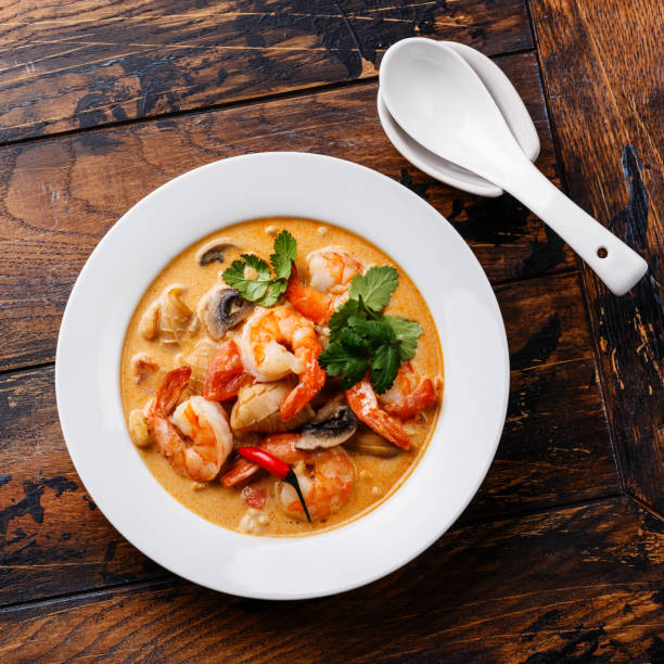 istock Tom Yam kung Spicy Thai soup 917664876