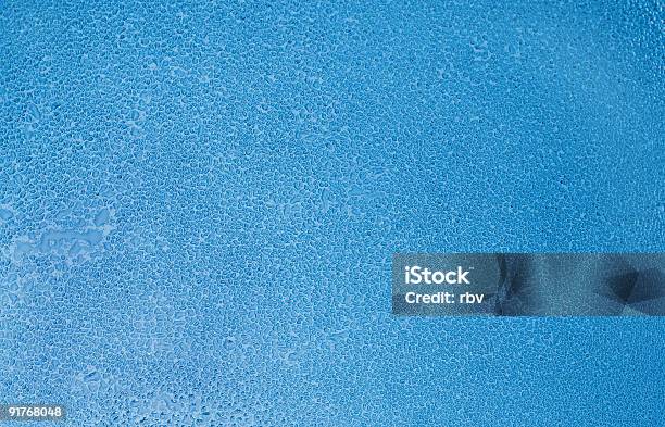 Foto de Wet Copo Com Água Gotas De e mais fotos de stock de Abstrato - Abstrato, Azul, Azul Turquesa