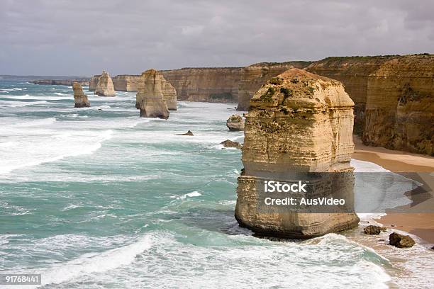 Photo libre de droit de Les Douze Apôtres banque d'images et plus d'images libres de droit de Australie - Australie, Great Ocean Road, Horizontal