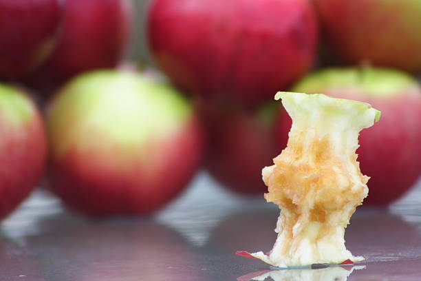 美味しいお料理 - macintosh apples 写真 ストックフォトと画像