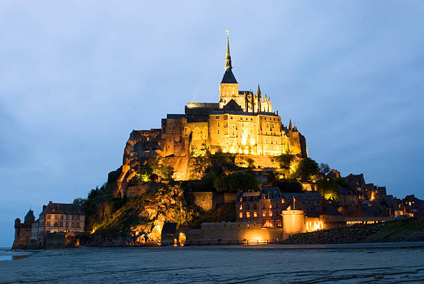 istock Abbey Le Mont Saint Michel, night view. 91769886