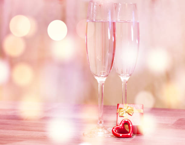 istock Valentines day champagne glasses 917715422