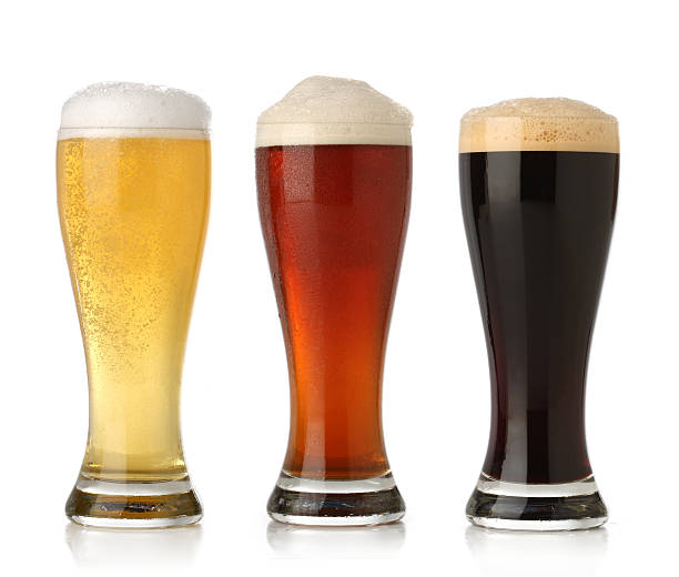 세 차가운 맥주 - beer beer glass isolated glass 뉴스 사진 이미지
