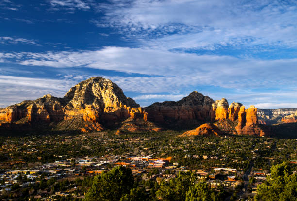 istock Thunder Mountain, Capitol Butte and Submarine Rock 917767080