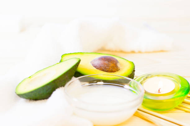 istock Avocado oil skin concept 917770946