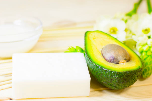 istock Avocado oil skin concept 917777728