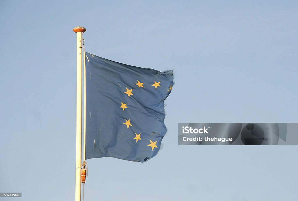 Uszkodzone Flaga Unii Europejskiej - Zbiór zdjęć royalty-free (Bez ludzi)