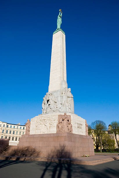 istock Monument of Freedom 91779027