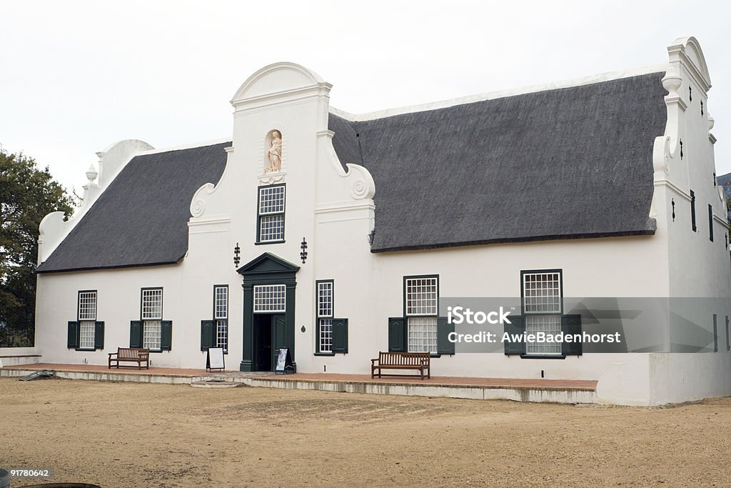 Groot Constantia manor house в Кейптауне, Южная Африка - Стоковые фо�то Колониальный стиль роялти-фри