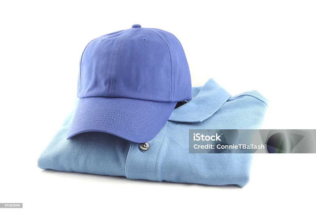 blue cap et chemise - Photo de Blanc libre de droits