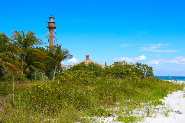 istock Beach Vacation Destination Sanibel Lighthouse 917852816
