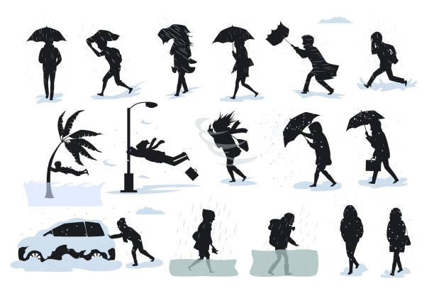illustrations, cliparts, dessins animés et icônes de les silhouettes des passants lors de mauvaises conditions météorologiques, en cours d’exécution pendant le vent de la pluie forte, tsunami, tempête, grêle, blizzard, flood - shower silhouette women people