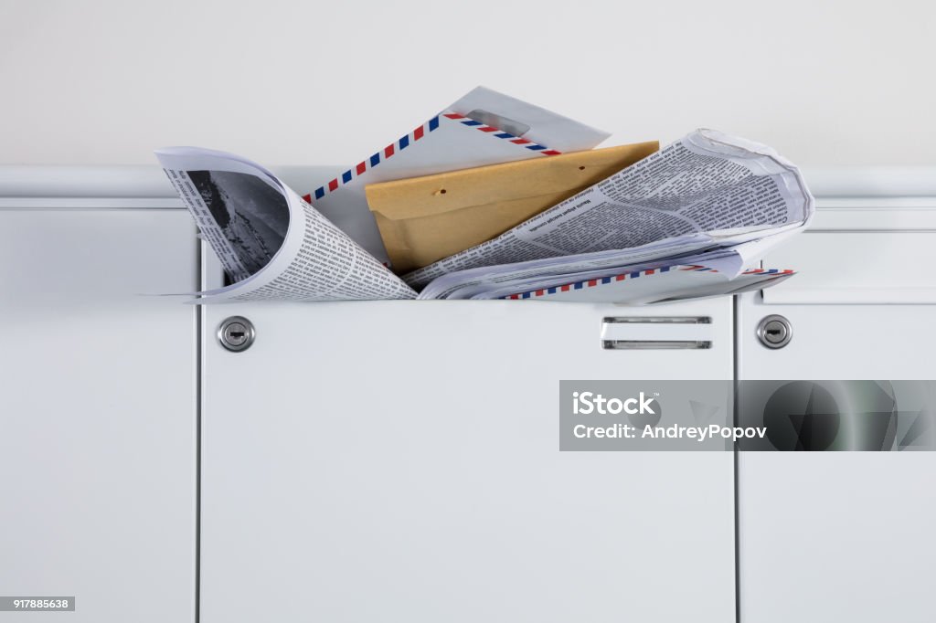 Congested Mailbox Mailbox Overloaded With Junk Mails Stock Photo - Download Image Now ...