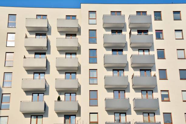 istock Facade of a modern apartment building 918002766