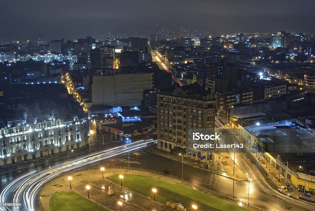 Nigth widok na centrum miasta Lima, Peru - Zbiór zdjęć royalty-free (Lima - Peru)