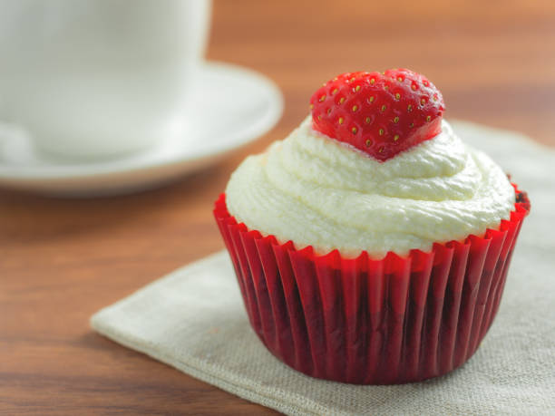 istock Red velvet strawberry cup cake 918032710