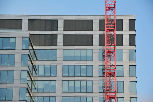 istock Construction of high-rise office center with modern technology. 918035492