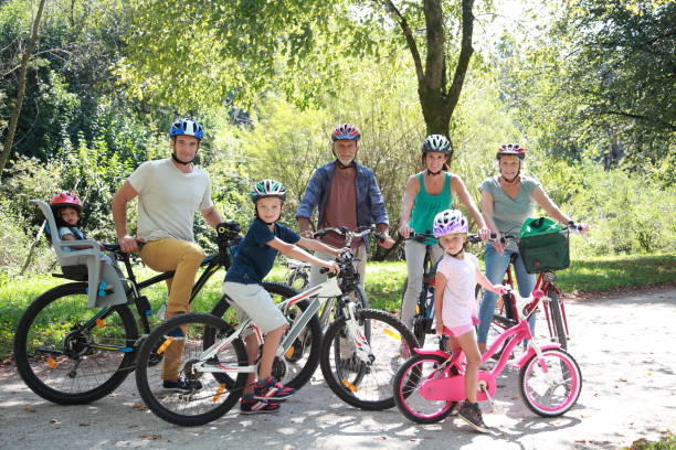 istock Family sitting on bicycle 918065712