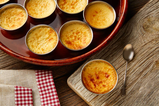 istock Custard Creme Caramel Flan dessert bain marie 918079588