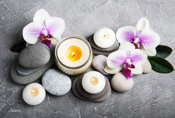 istock Spa concept with orchid flowers 918086920