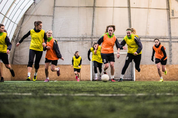 istock Women playing soccer 918094662