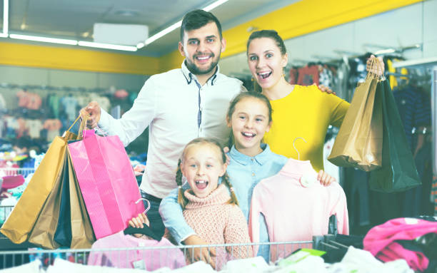 istock Family after shopping in store 918102678